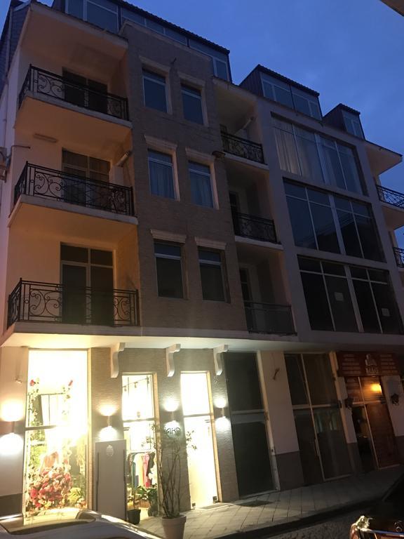 Piazza Apartment Μπατούμι Εξωτερικό φωτογραφία