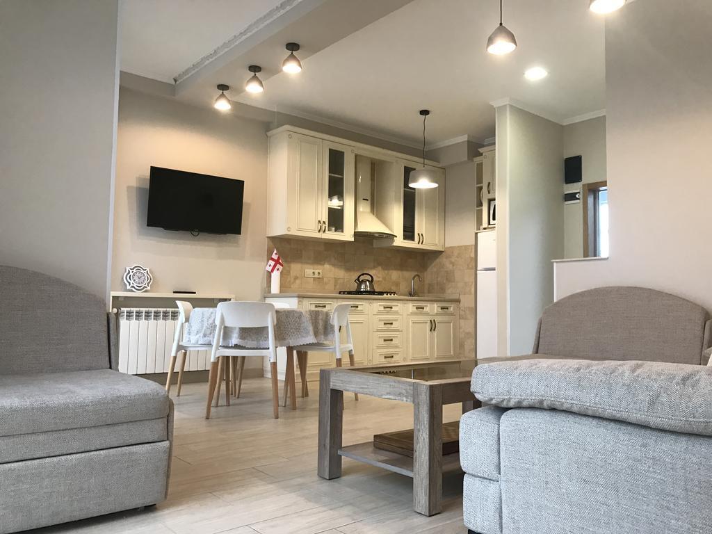 Piazza Apartment Μπατούμι Εξωτερικό φωτογραφία