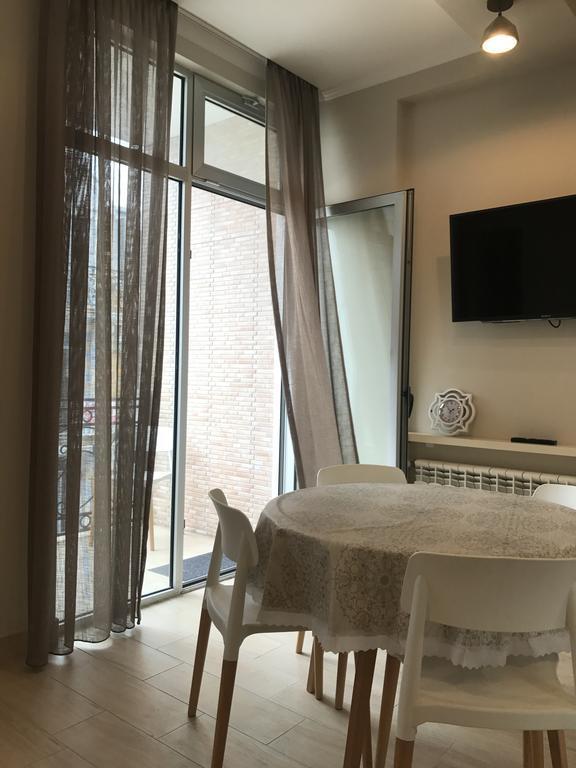 Piazza Apartment Μπατούμι Εξωτερικό φωτογραφία