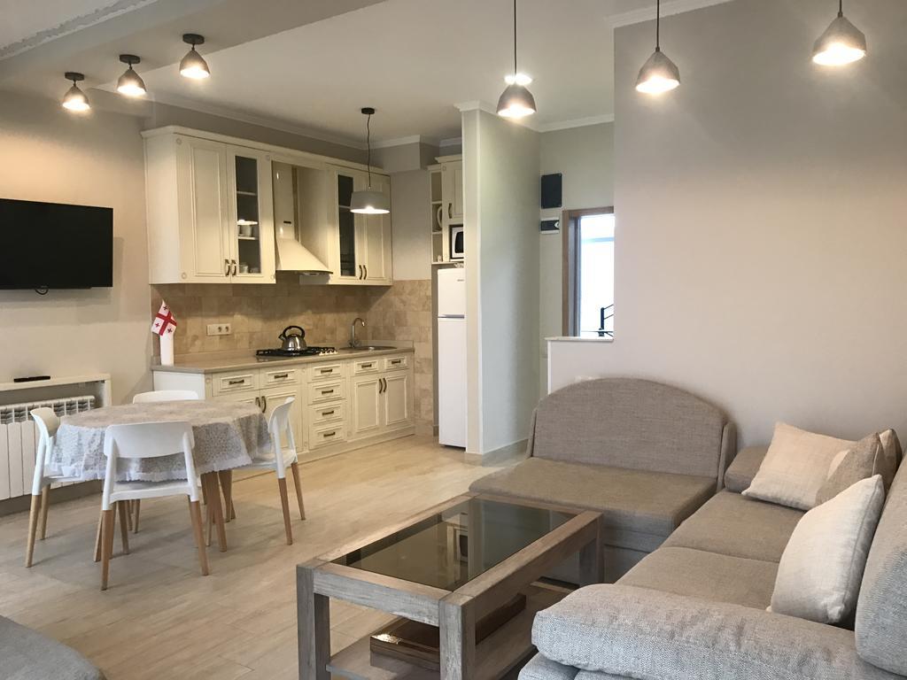 Piazza Apartment Μπατούμι Εξωτερικό φωτογραφία